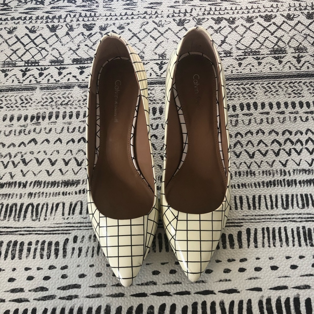 Calvin Klein Gayle Pointed Toe Classic Pumps